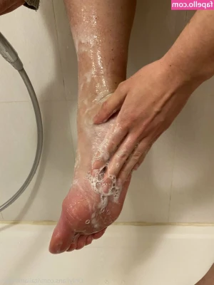italianfeetluv - 2 new videos in your inbox if that rebill is on ❤️❤️