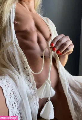 Lana Ryan [ lana-ryan ] - Give my boobs some attention 🍒💋
