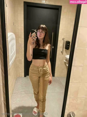 babysheepfree - quick pic for u 😚