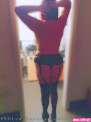 curvyredhead2023 - i got my coffee!!!!!! i’m pretty sure the people here think i’m a
