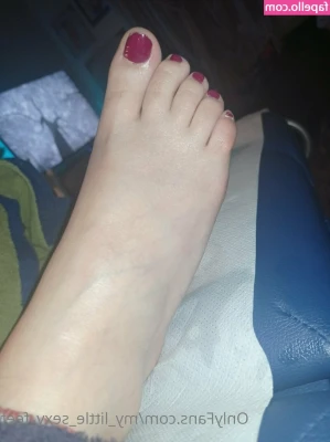 my_little_sexy_feet [ my-little-sexy-feet ] - May I ride you? 🥺