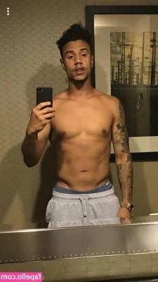 lilfizz - Would you let me bounce on you after I oil up 😈💦