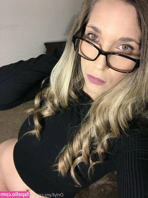 leeshalynne - Would I be a distraction in the gym?? 🤭
