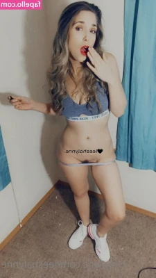 leeshalynne - I tried doing that thing where you have your pants half on, did I do