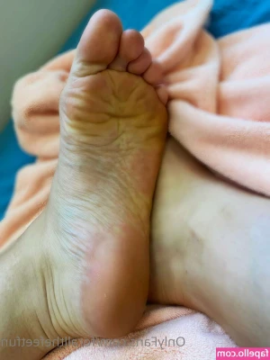 forallthefeetfun - vid heart racing in 3, 2, 1...