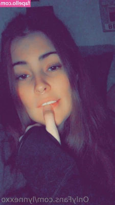 lynnexxo - I can be your New Year's gift🎄😍🙈😘