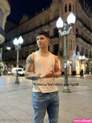 ivotwinkfree - Want to see the full video ?