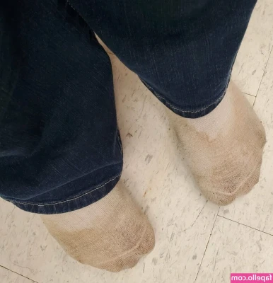 missfeetstink - Some spend time with me!