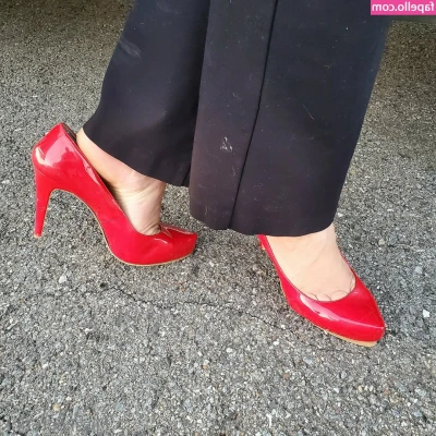 missfeetstink - Perfect lighting, perfect view… who’s ready for more? 🍑