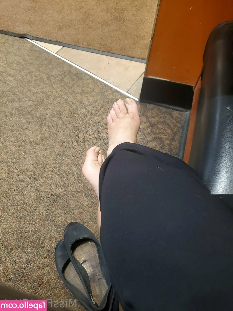 missfeetstink - What do you get if you give two half naked girls an office chair with