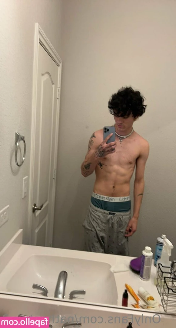 nathantroy3 - Russell fucks me so good