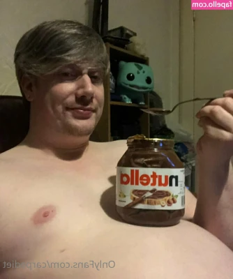 carpediet - oh yeah i cut my hair btw! (bonus resting hootie)