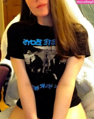 Molly Nova [ molly-nova ] - Come on over to my VIP and say good night @fatmilkymomma69