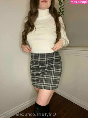 celefoxxx - on a scale from 1-10 how horny are you? 😏 DM me ur answer for a