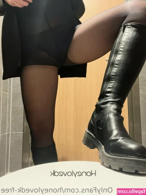 honeylovedk-free - what if you saw me lounging like this ?
