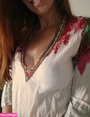 Delicioux Helen [ delicioux-helen ] - Showing off my curves!  Felt so sexy!  Do you like? ❤️