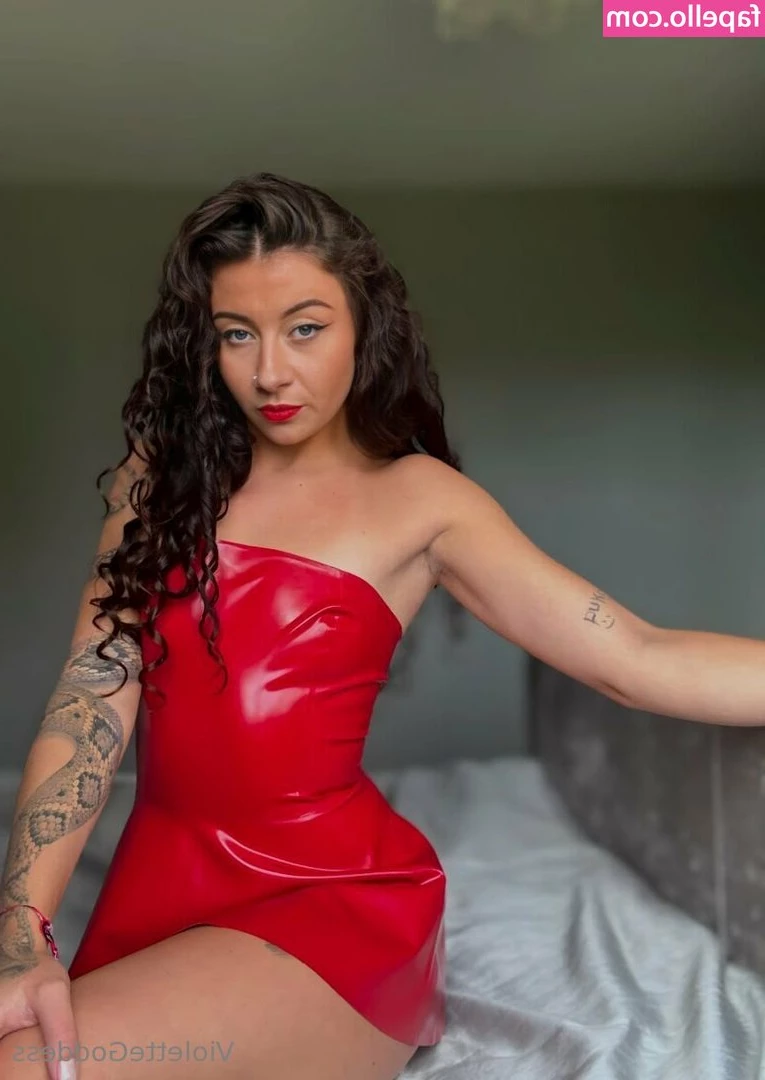 violettegoddess - Night time POV 😈