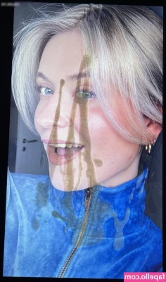 Cum Tributes [ cum-tributes ] - Happy St Patricks day   even though I m wearing green I still want my
