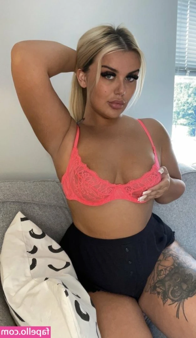 Josie B [ josie-b ] - He cumm in my mouth yet again! 🍆💦💦💦👅🤤💋❤️