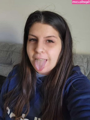abigailsweetvip - Sending out a story time in messages :) Free! Make sure you have