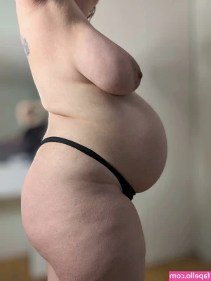 BustyyBella34H - where’s the craziest place u have hooked up 🤭
