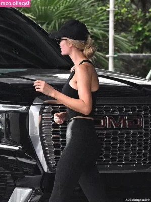 Ivanka Trump [ ivanka-trump ] - Rise and shine