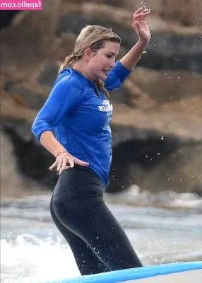 Ivanka Trump [ ivanka-trump ] - Sexy Dienstmeisje