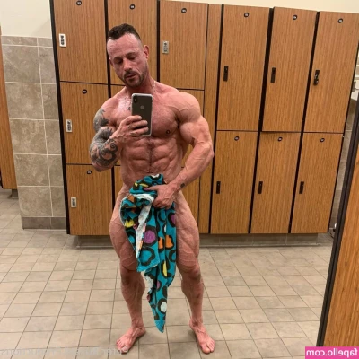 flexcash4 - look back at it🍑😈
