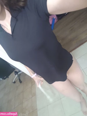 harpermadi_ [ harpermadi-7 ] - Who s buying me dinner tonight