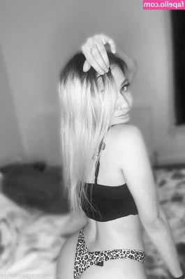 harpermadi_ [ harpermadi-7 ] - Quieres que sea tu salvavidas