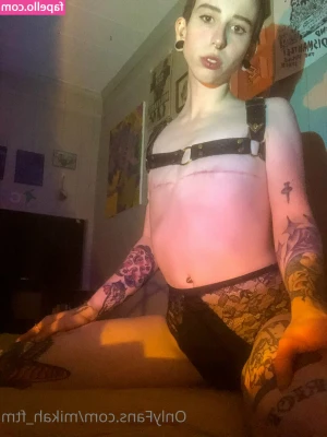 faguettemikah - Who’s interested in girl/ boy content?😍 •I have some pre made