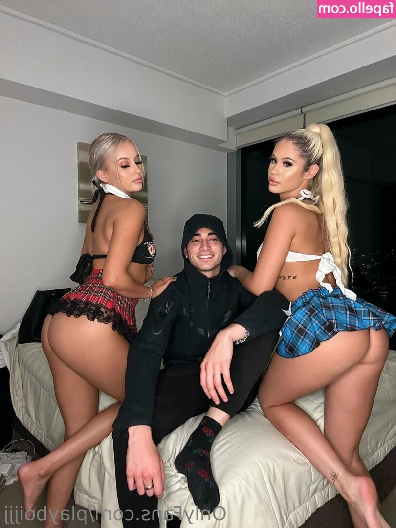 Janeyxbabyx [ janeyxbabyx-1 ] - Sorry everyone with the holidays I’ve been spending time with