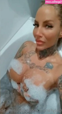 schwarzemamba89 - happy Saturday babyy 👅 Check DM for more