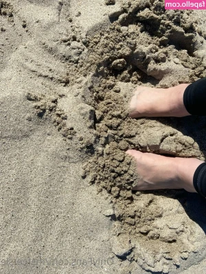 msfeetsie - Have some time alone at my parents before everyone comes home,