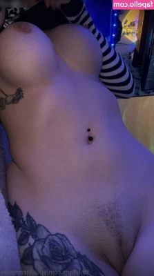 youkittenme [ youkittenme-1 ] - Going live today at 8pm pst ❤️