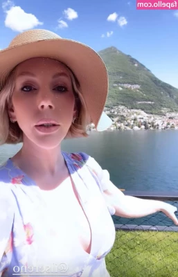 Katherine Ryan [ katherine-ryan ] - Goodmorning  I need a massage