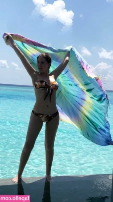 Katherine Ryan [ katherine-ryan ] - 30 weeks!!!