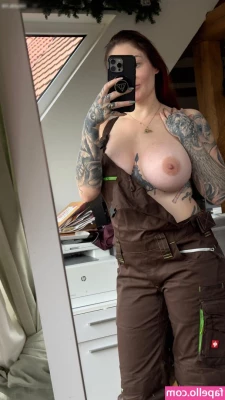 Little Princess Hedi [ little-princess-hedi ] - Getting fucked my masked freak