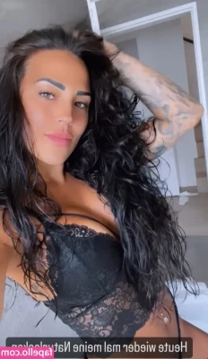 Elena Miras [ elena-miras ] - Sabato scorso ero preso da un irrefrenabile voglia di cazzo