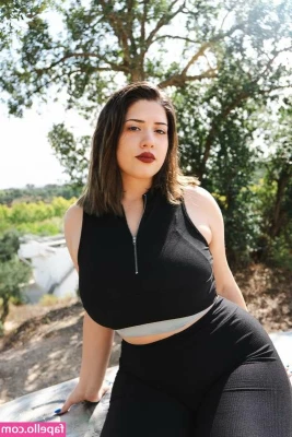Styxhips - Hi my love, I'm @nyki20, do you want to play with me? I'll wait for
