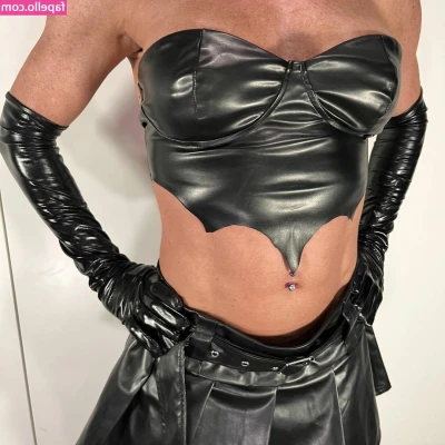 Kinky Dirty Kat [ kinky-dirty-kat ] - Titty in my mouth…or yours?😈