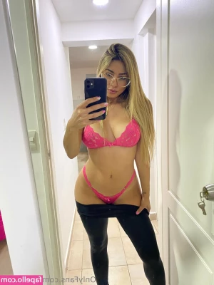 valery19y - can you help me take off my skirt   Tip me if you like my body