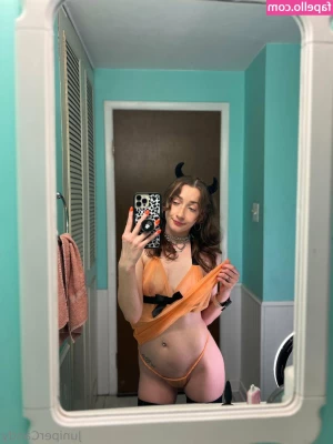 sugartime - I love being dominant but I’m feeling soft and loving today 🥰