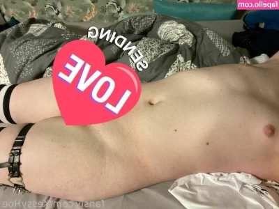 KessyHoe - Touch Me Tuesday! 🥳 What do you wanna touch?