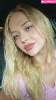 chloecarterxoxo - Rise and shine babies  Want to watch videos of me using toys  Show