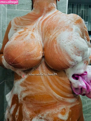 Mandi Silverado [ mandi-silverado ] - I’m not wearing panty today lol