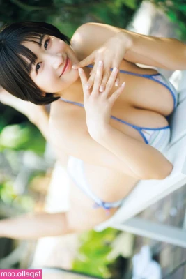 Ina Enohara 榎原依那 [ ina-enohara ] - Time for a little therapy session...  Tags: white pedi, therapy, foot