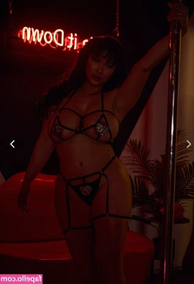 michelletheceo - damn i look good  come rate me