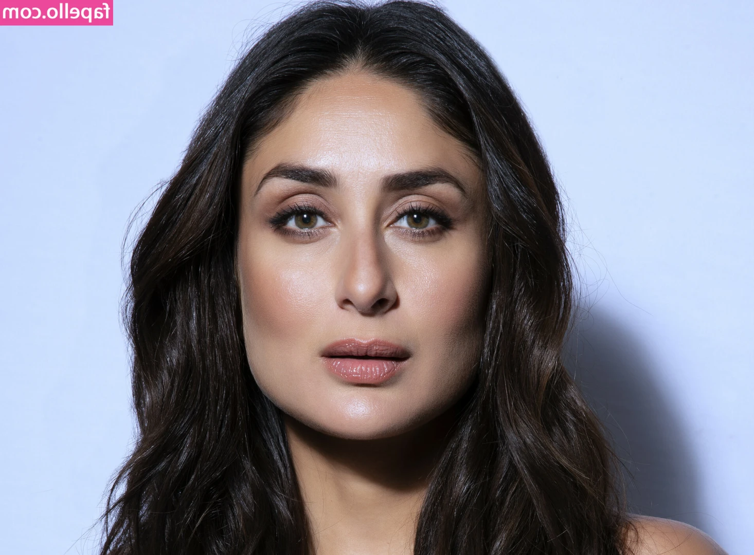 Kareena Kapoor KHAN [ kareena-kapoor-khan ] - This tight belly doesn’t look as painful as it was 😅🐷🧨