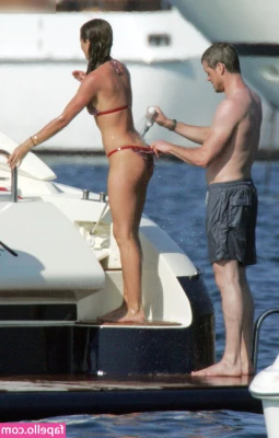 Rebecca Gayheart [ rebecca-gayheart ] - No se pero el blanco en pies me encanta